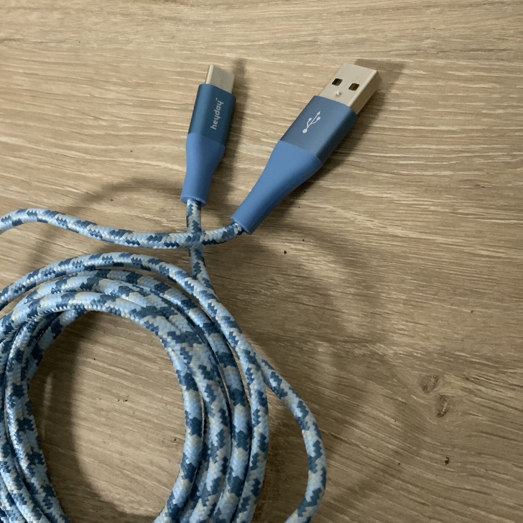 [6368] Charging Cable Blue