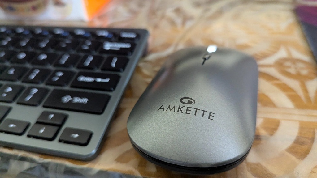 [IC9073] Keyboard Mouse Combo Amkette WI-KEY Mini 2 WL 540GR